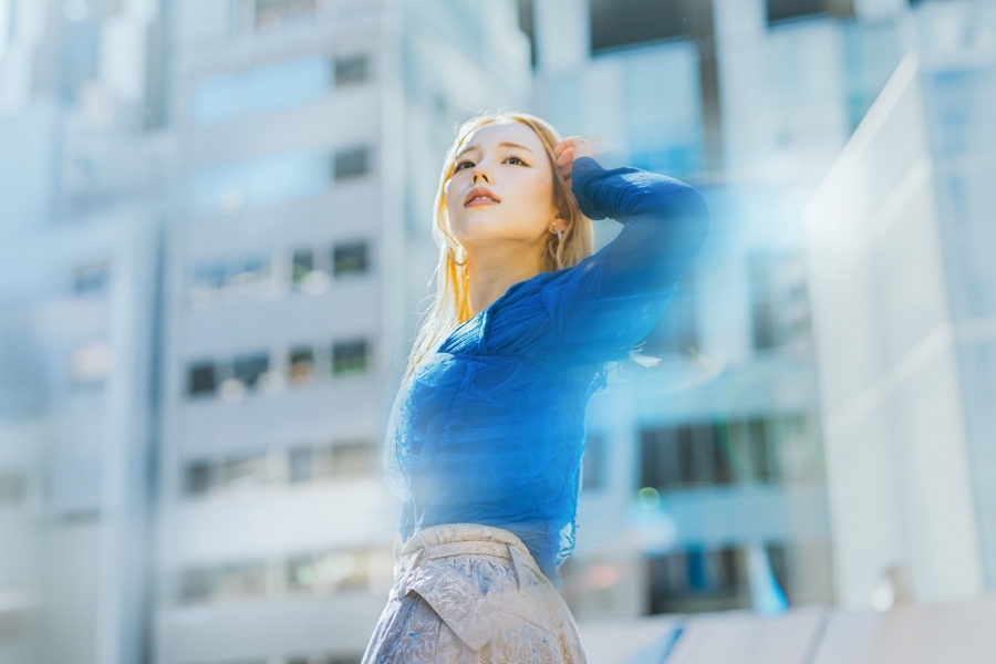 ゆいにしお、弾き語りシングル配信リリース