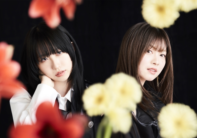 She is Legend　アーティスト写真