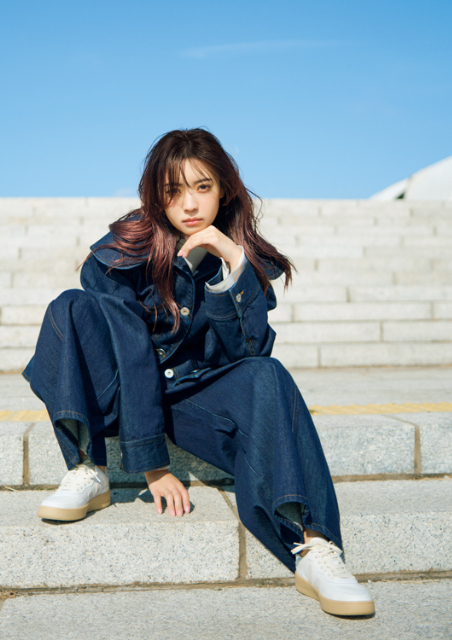 豪華モデルが表紙を飾る『andGIRL』春号発売の画像