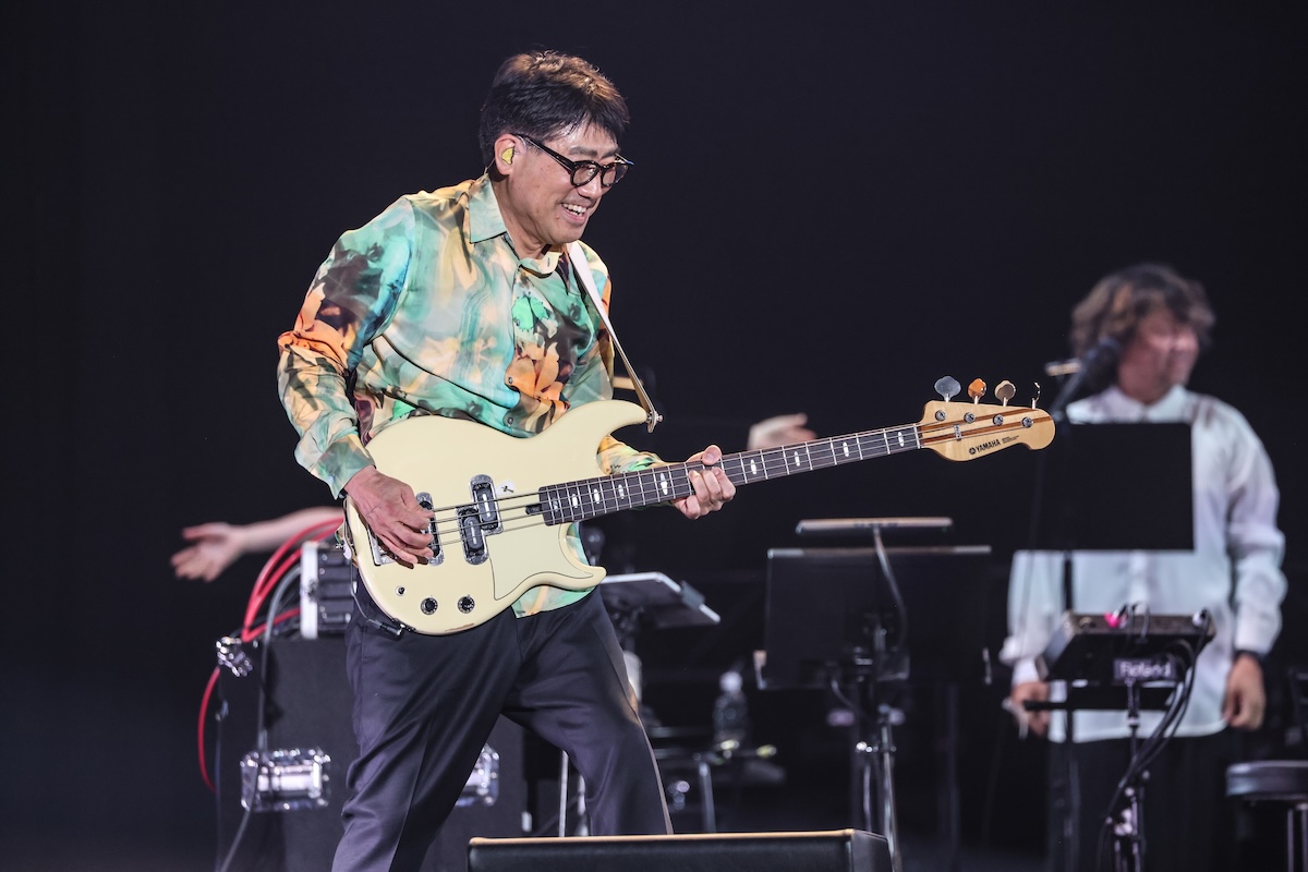 亀田誠治『ap bank fes '25』ライブ写真（©ap bank）