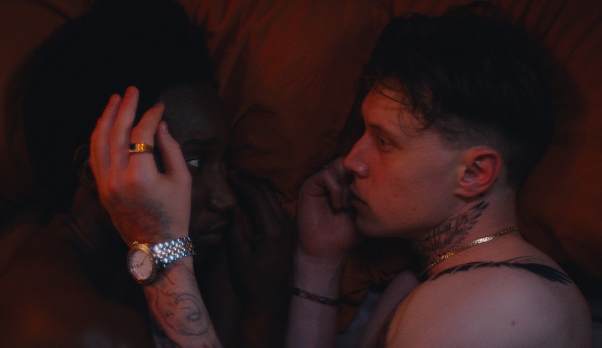 『FEMME フェム』予告編＆場面写真