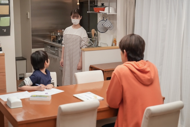 『おむすび』第113話、歩の商品が爆売れの画像