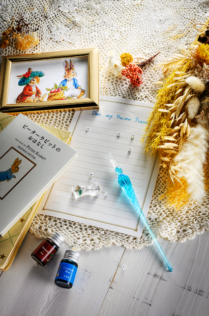 ピーターラビット（TM）のガラスペンセットの画像