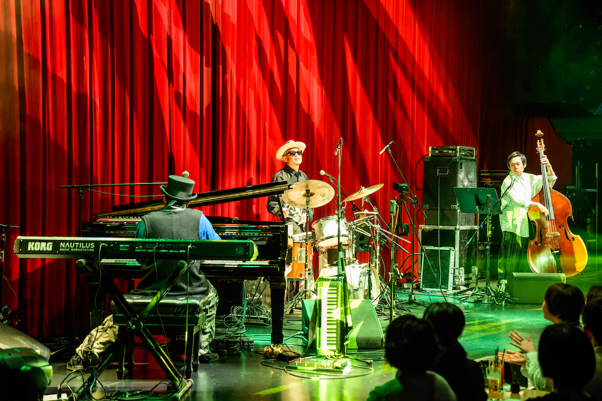 H ZETTRIO（撮影＝Masanori Naruse）