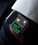 アポロ11号で使われたコンピュータが腕時計にの画像