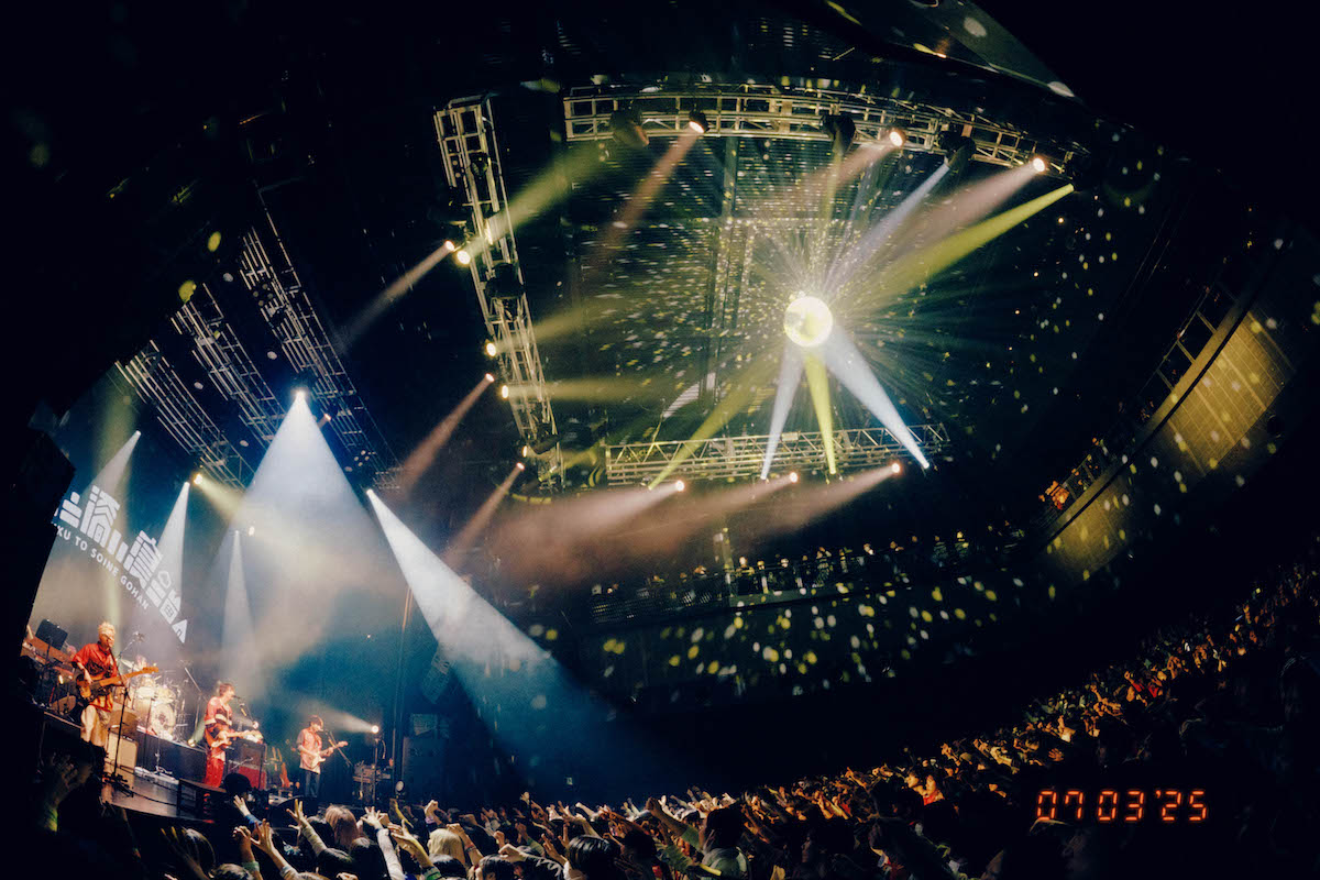 リュックと添い寝ごはん（撮影＝renzo masuda）