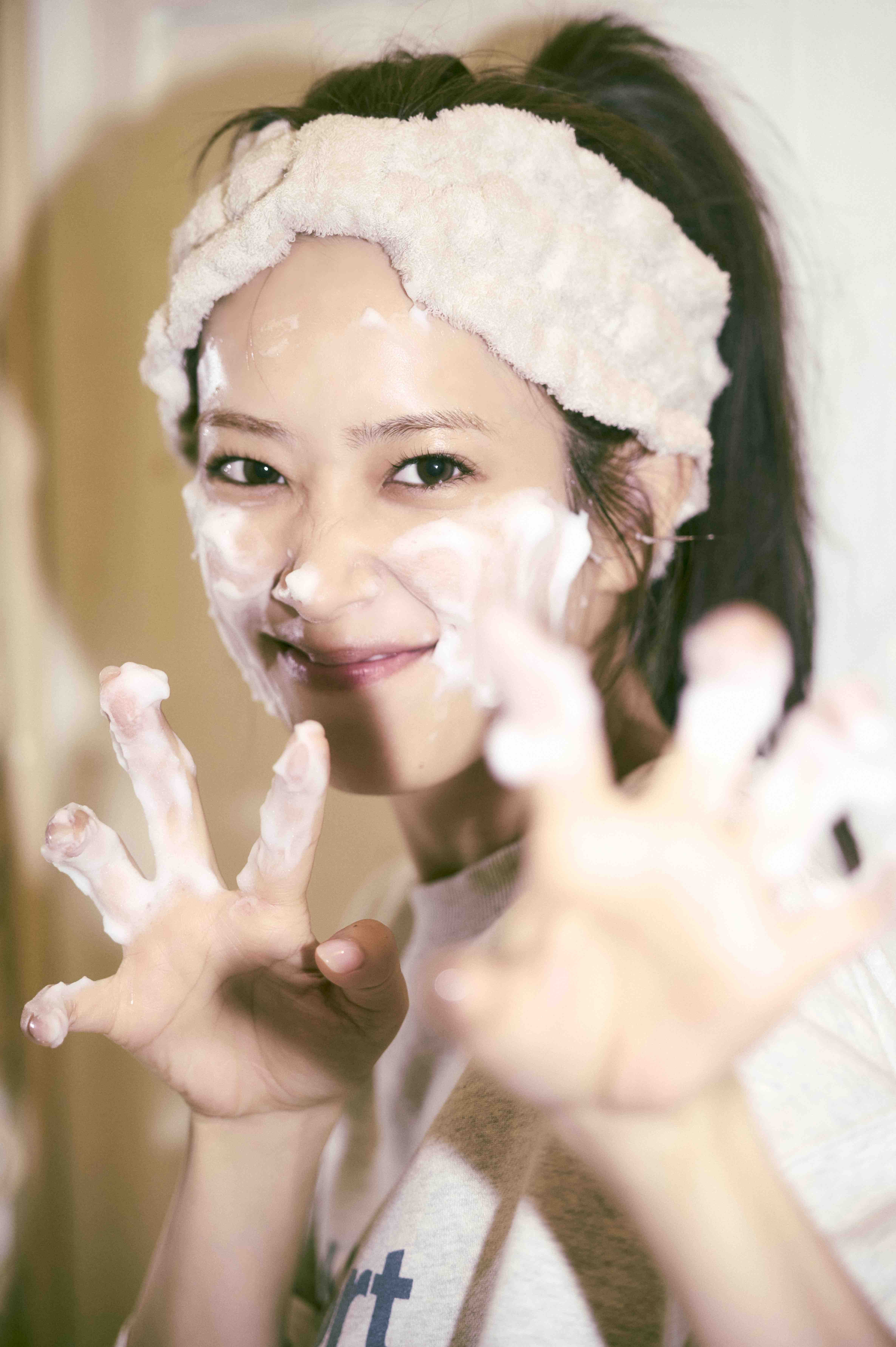 日向坂46・佐々木久美、パネル展が開催の画像