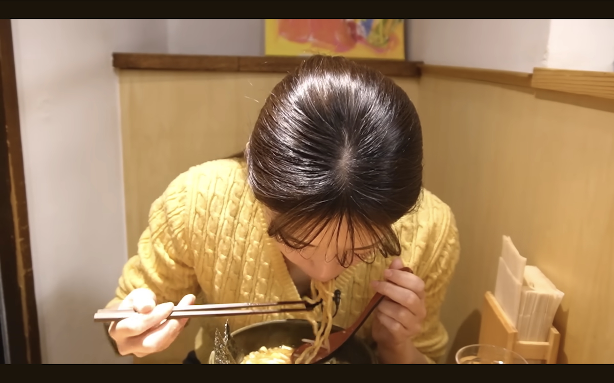 松村沙友理 公式YouTubeチャンネルより