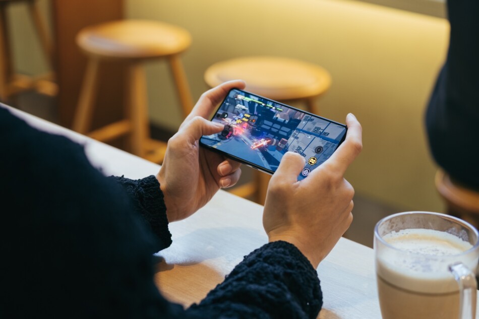 超高性能な最新機種『ROG Phone 9 Pro』