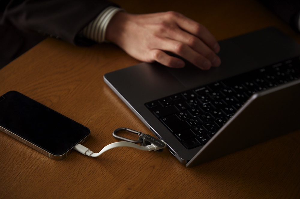 UNITED ARROWSのスマホ周辺ガジェットが登場の画像