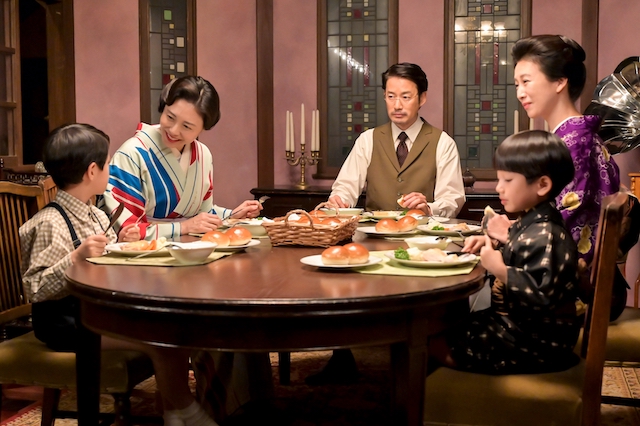 『あんぱん』第2話、のぶが嵩に謝罪の画像