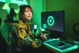 荒木美鈴が“ゲーミング壁紙”を試してみたの画像