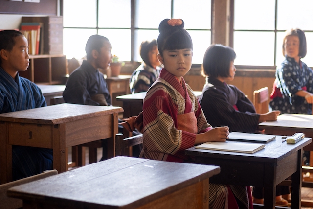 『あんぱん』第3話、登美子を追いかける嵩の画像