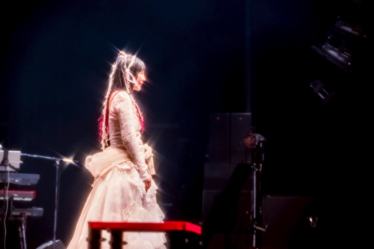 春の大森靖子祭三大ワンマンライブ『少女貫徹 四天王LIVE LAST AVEX ワンマン』（撮影＝汐留シユ）