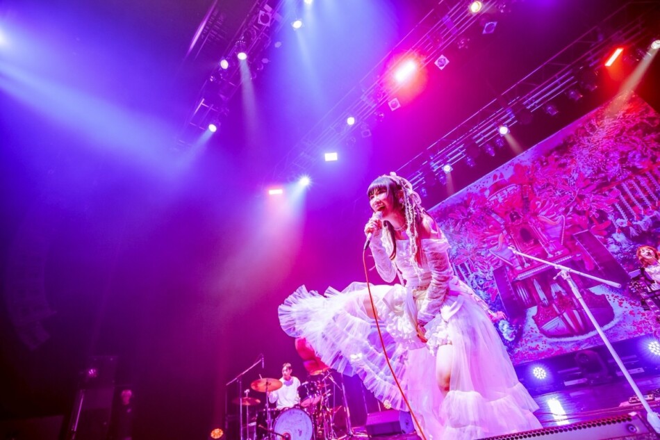 大森靖子、エイベックス卒業祝う爆音と絶叫