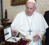 “ローマ教皇公認”の腕時計が発売の画像