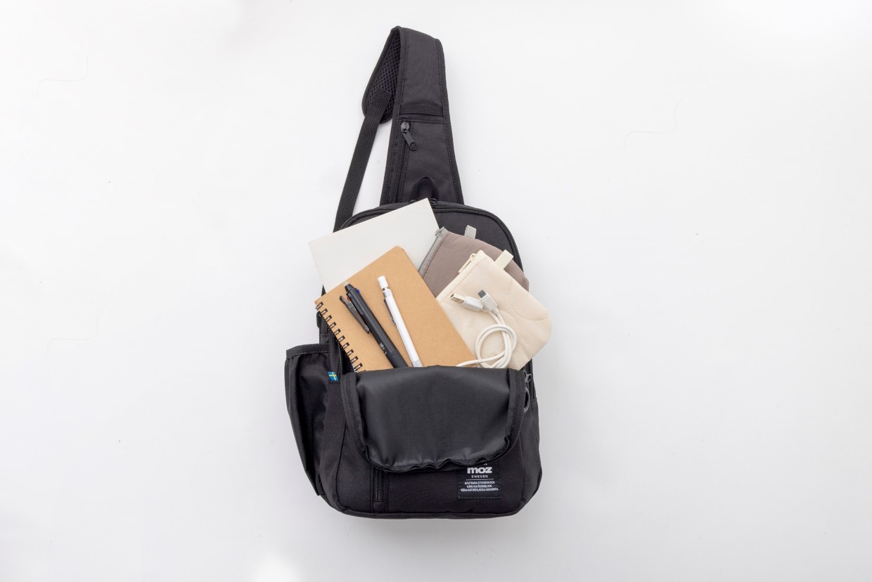 「moz」とのコラボ最新刊が発売の画像