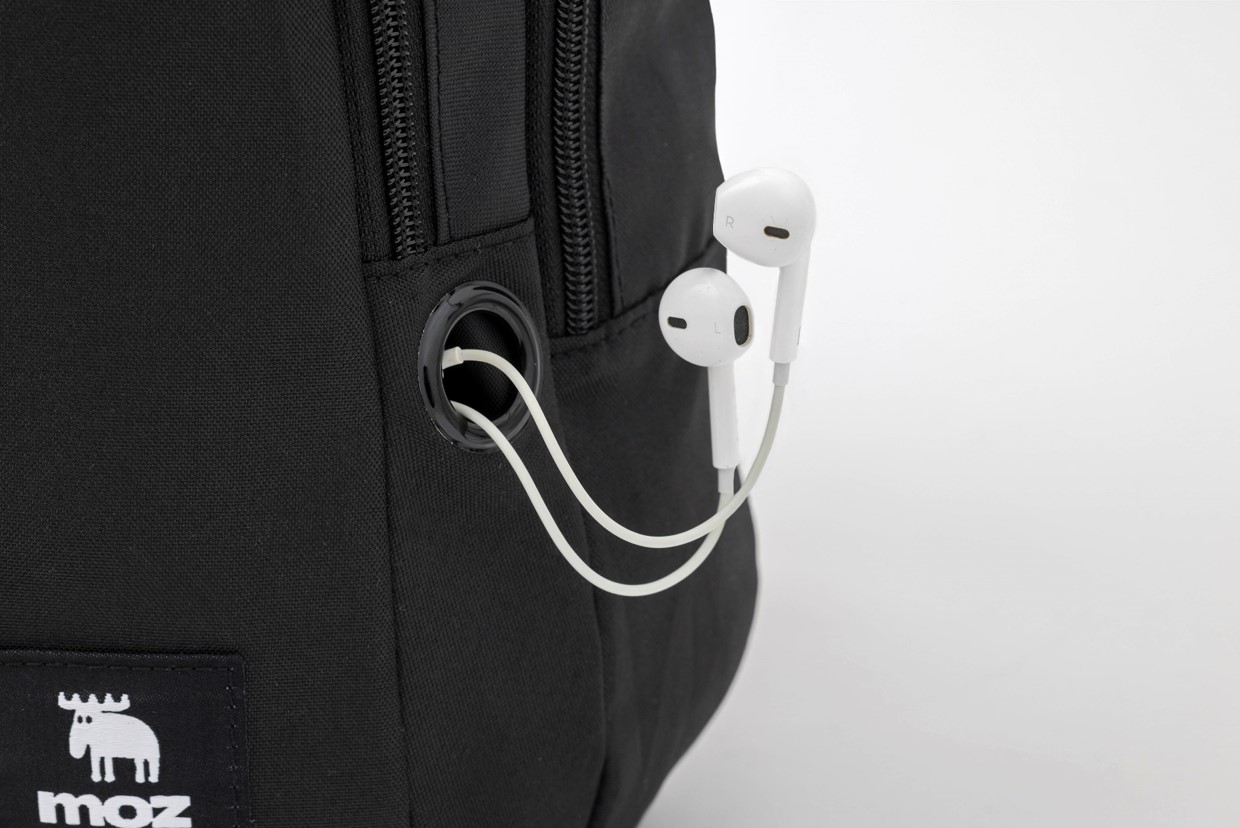 「moz」とのコラボ最新刊が発売の画像