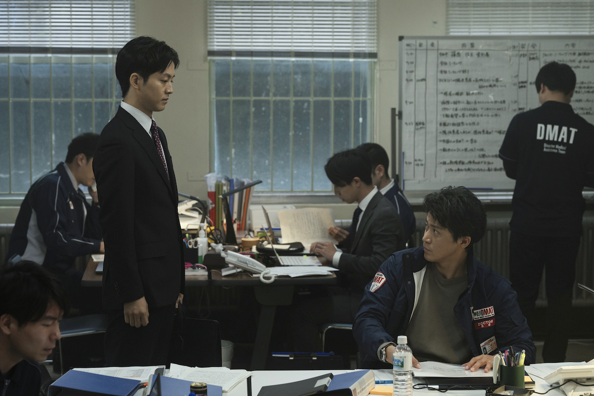 『フロントライン』“緊張の最前線”新写真