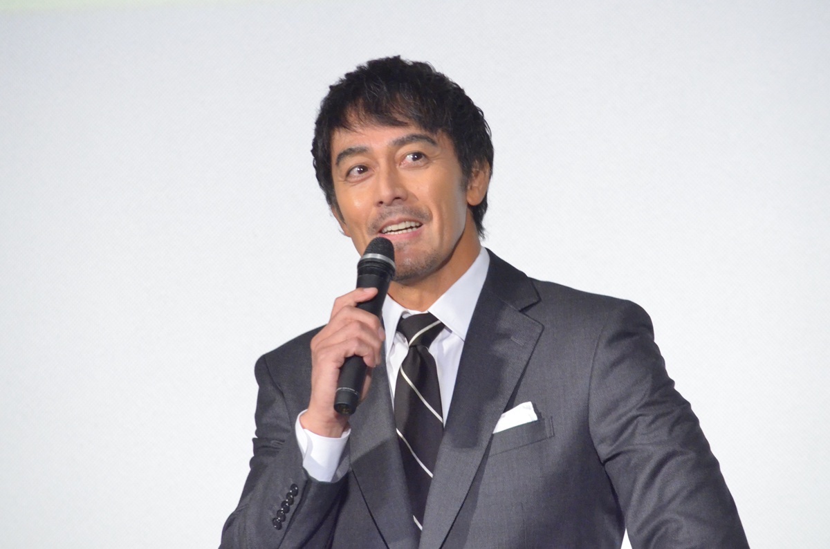 阿部寛、道枝駿佑のADぶりを絶賛の画像