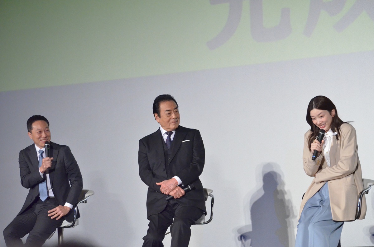 阿部寛、道枝駿佑のADぶりを絶賛の画像