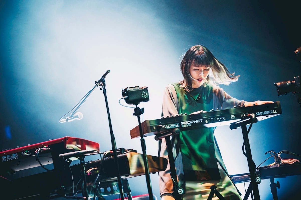 レトロリロン（撮影＝スエヨシリョウタ）