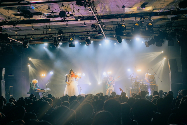 『五劫の擦り切れ』LIQUIDROOM公演より/写真:Iwata koichirou