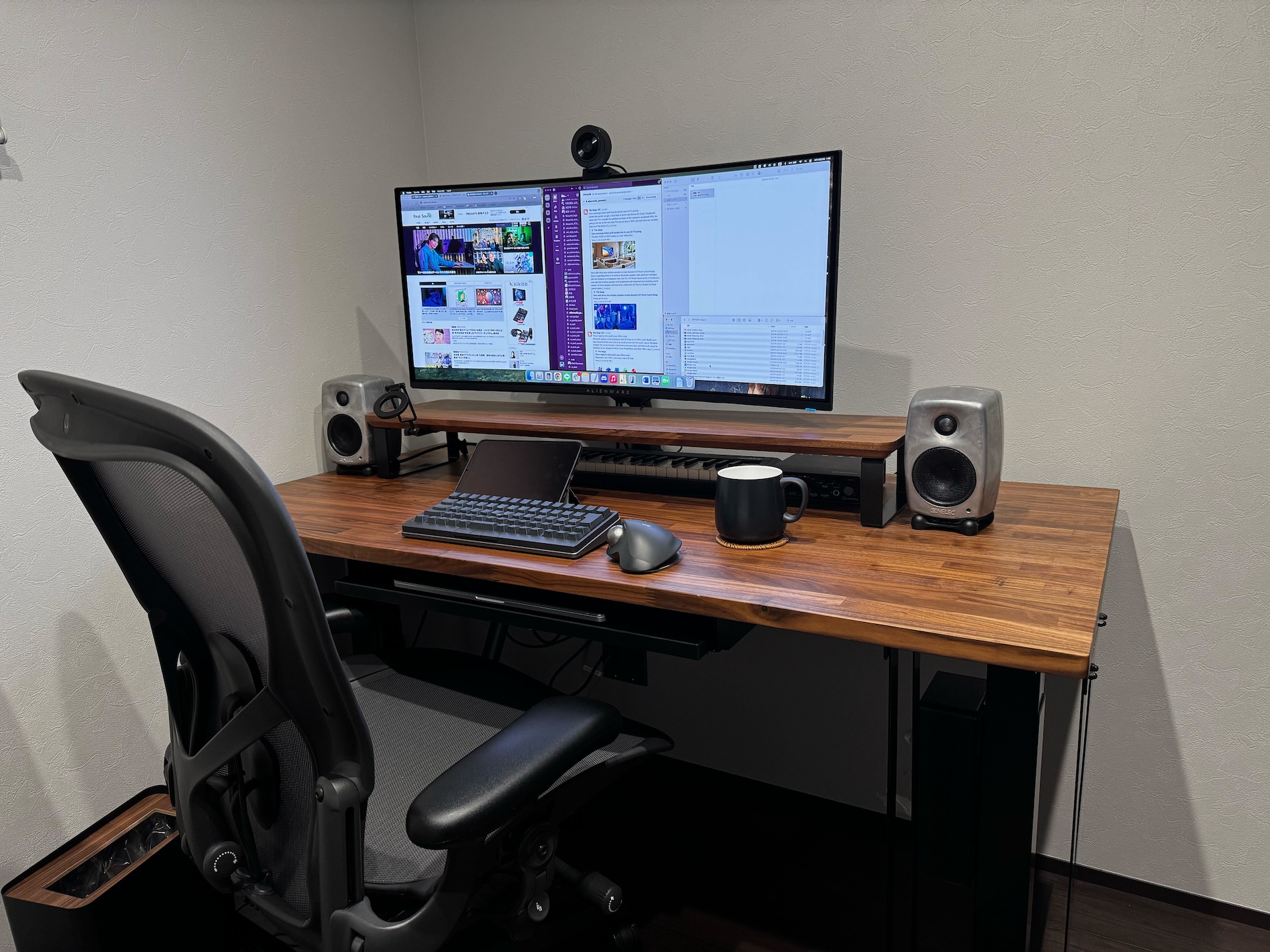 自室を手に入れた男の“デスクレシピ”