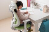 【タンスのゲン】体にフィットする高さ＆奥行調整機能付きの“ハイバック学習チェア”