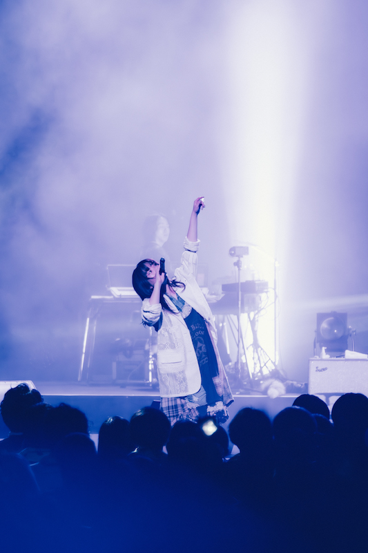 にしな（撮影＝Daiki Miura）