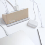 Pixio、新色充電ステーション登場の画像