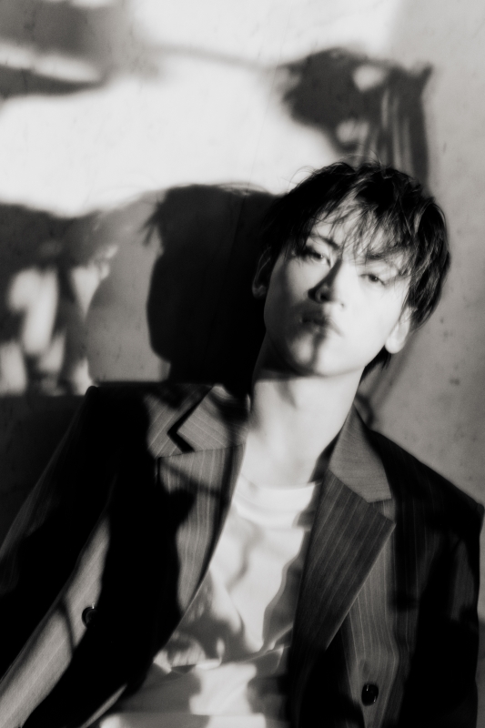 れん、新曲「淡色の幸せ」MV公開