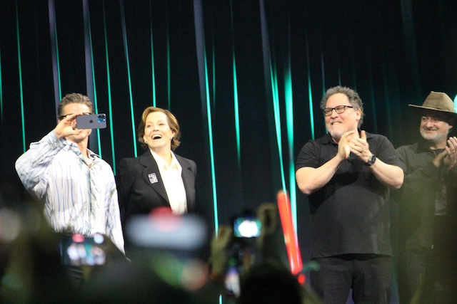 ペドロ・パスカル、「SWCJ」でサプライズ来日の画像