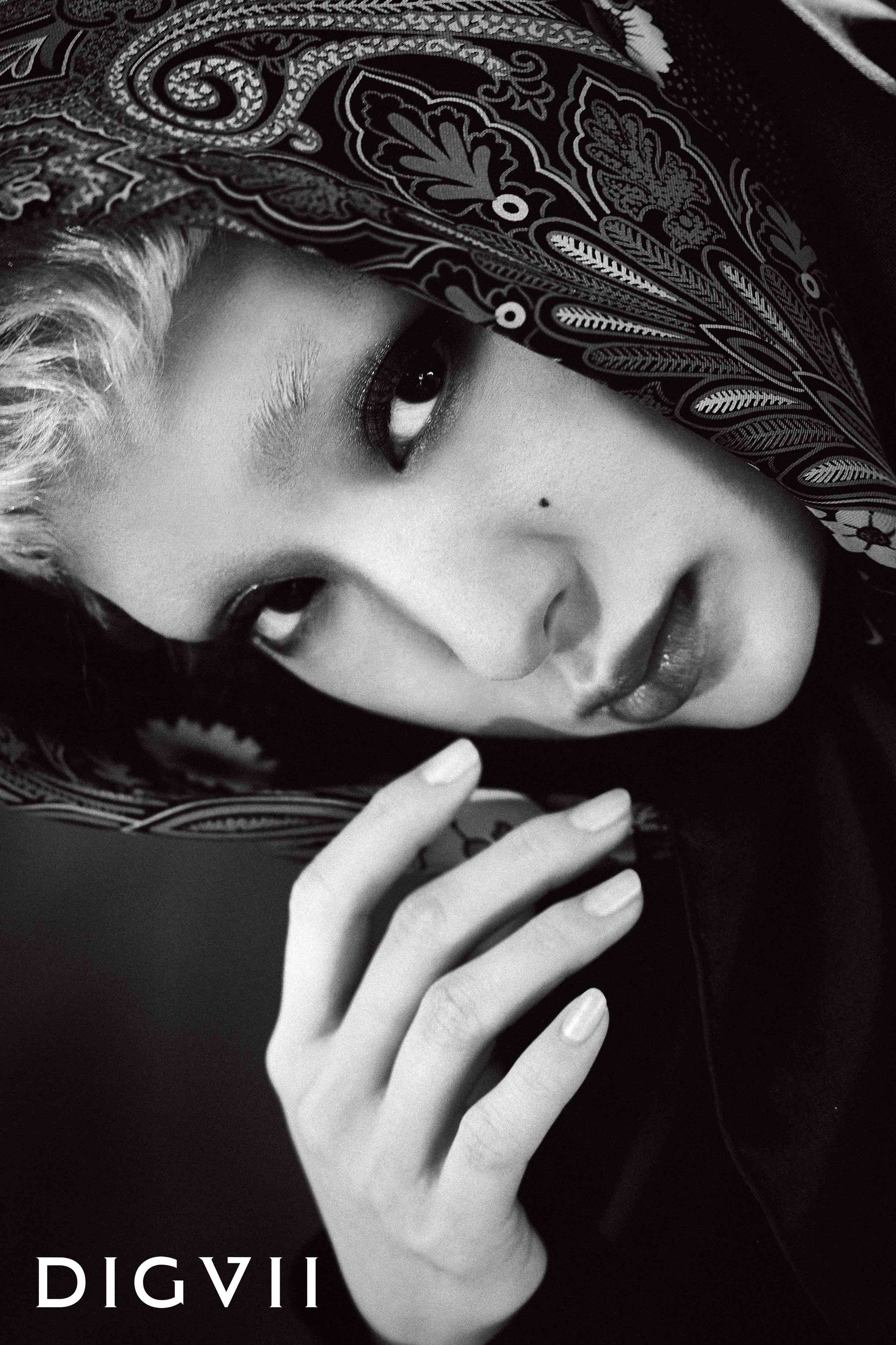 剛力彩芽が表紙『DIGVII』創刊2号が発売の画像