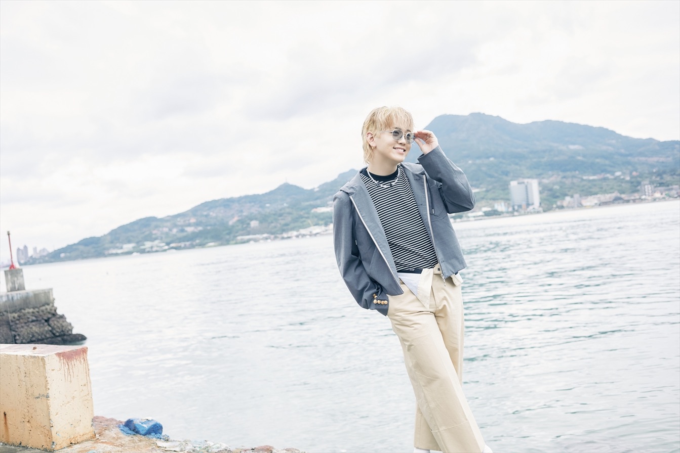 MASHIHOの写真集『Dear Ü』が発売の画像