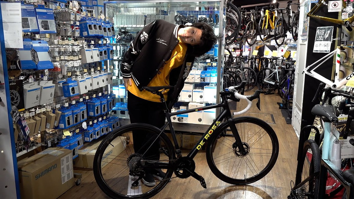 粗品、“総額160万円”ロードバイクが納車