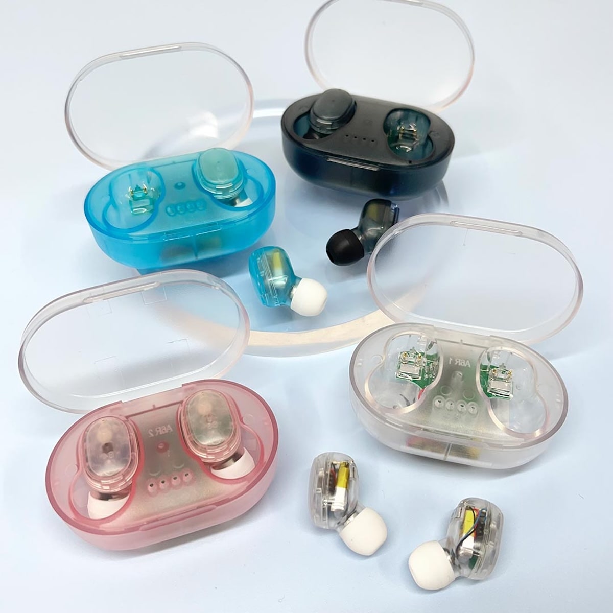 サンキューマート、全種429円のY2Kデバイスの画像