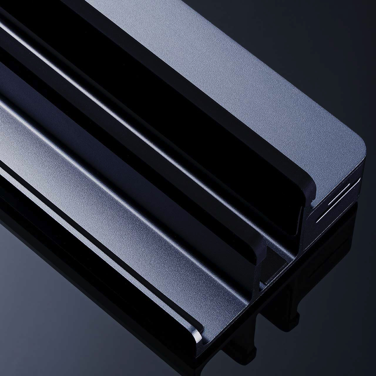 サンワサプライ、12in1ドッキングステーションの画像