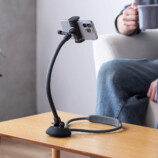 サンワ、スマホ用首掛けアームスタンドの画像