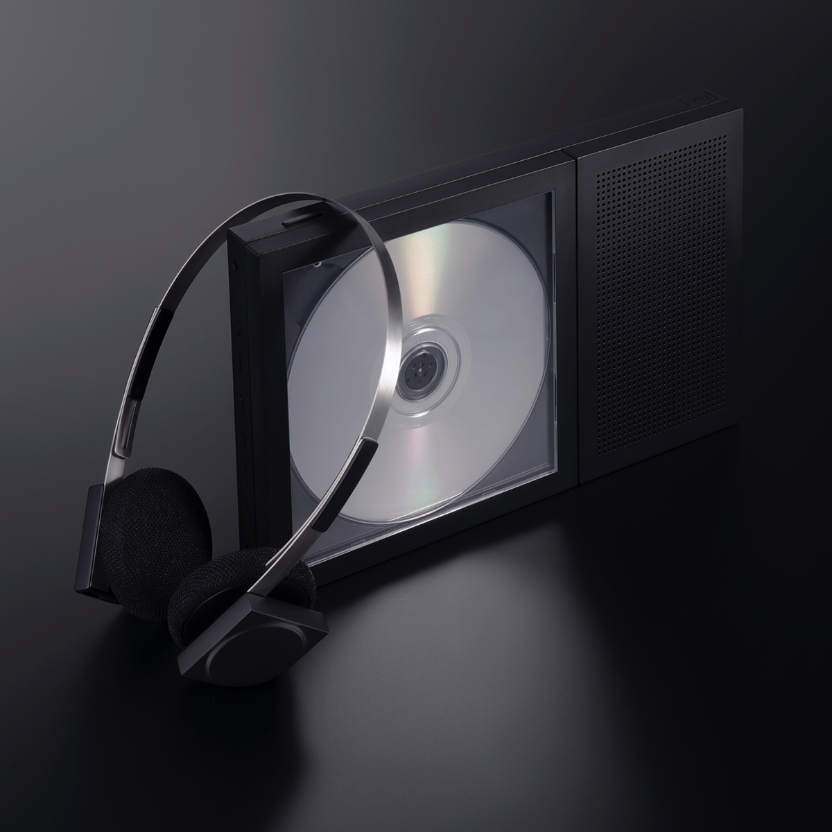 ハイデザインヘッドホン『Hp1』が新発売の画像