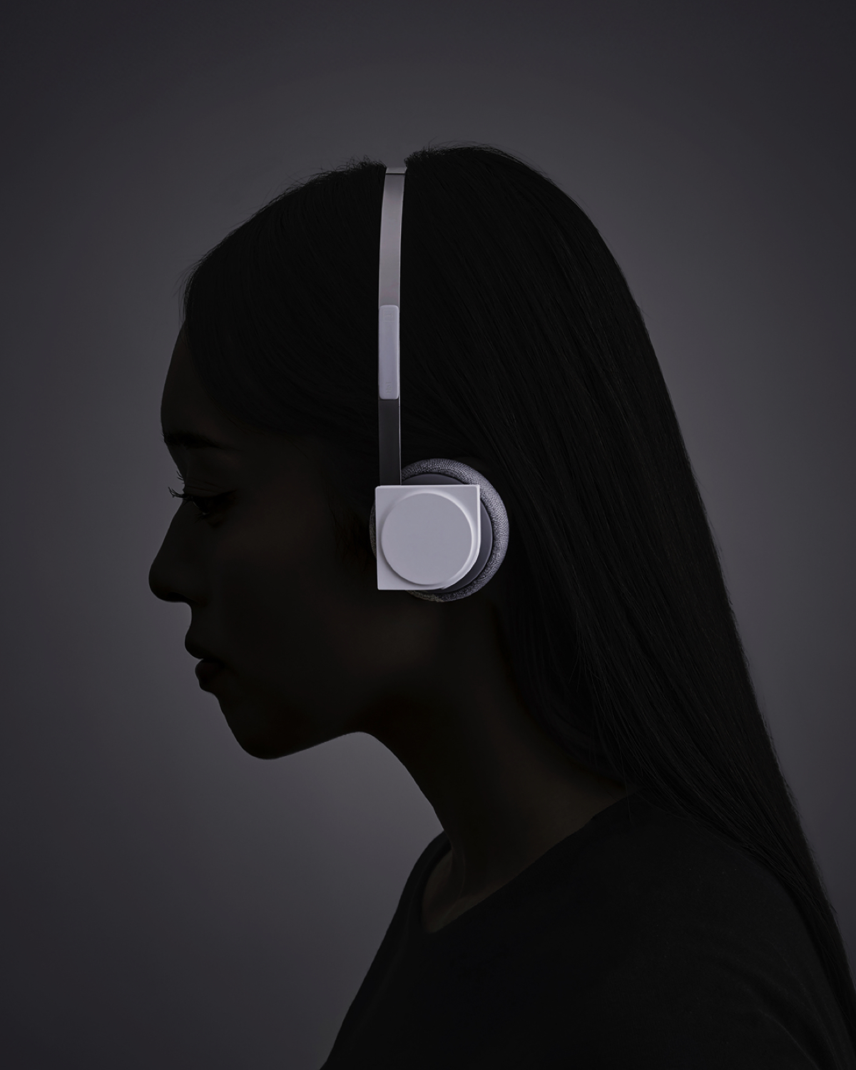 ハイデザインヘッドホン『Hp1』が新発売の画像