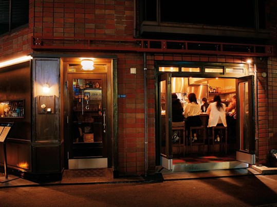 白石麻衣、岩本照が表紙『東京カレンダー』の画像