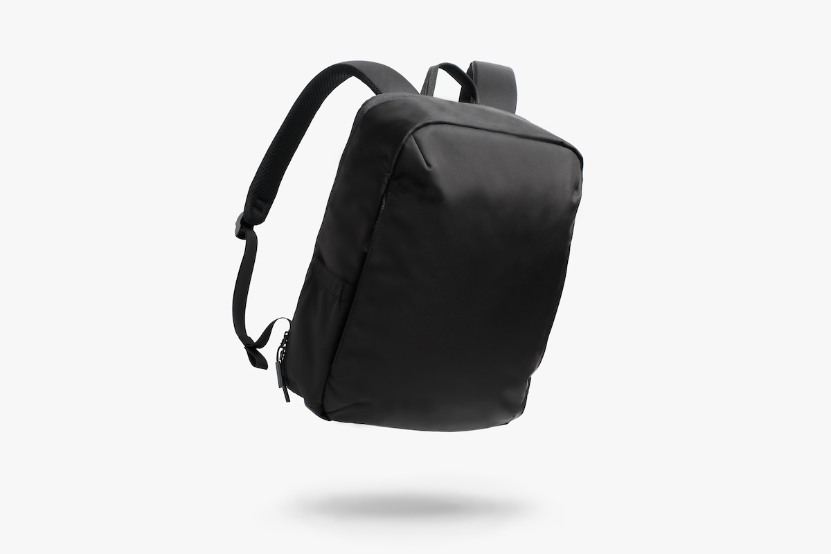 ケースフィニット、超軽量バックパック発売の画像