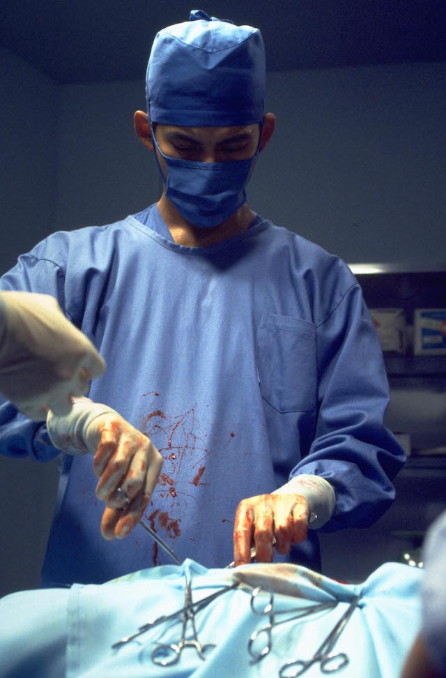 『振り返れば奴がいる』今こそ観るべき異色作の画像