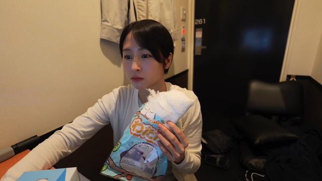 mii、日本一豪華なネカフェでお泊まりの画像