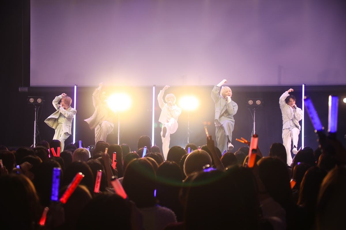 Crimson Crat Clanライブ写真（撮影＝Susie）