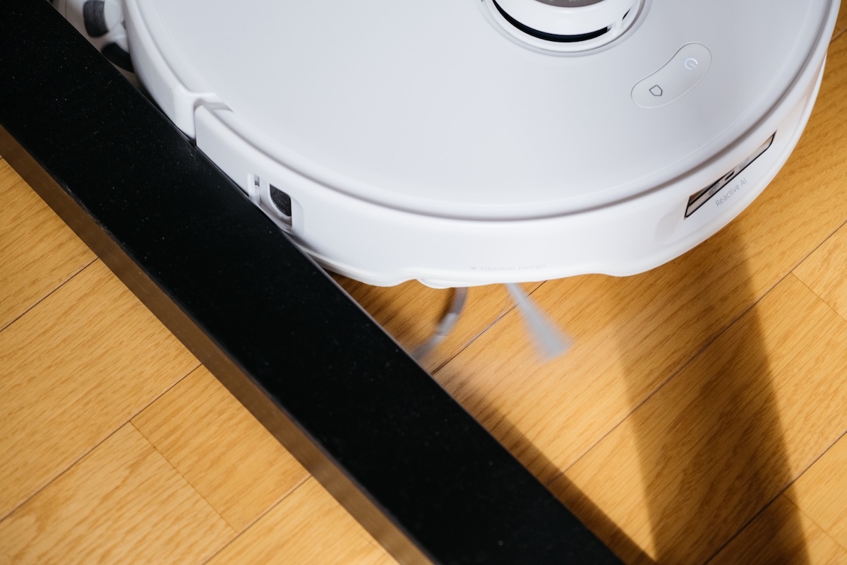 映えるロボット掃除機、『Roborock Qrevo Curv』の画像