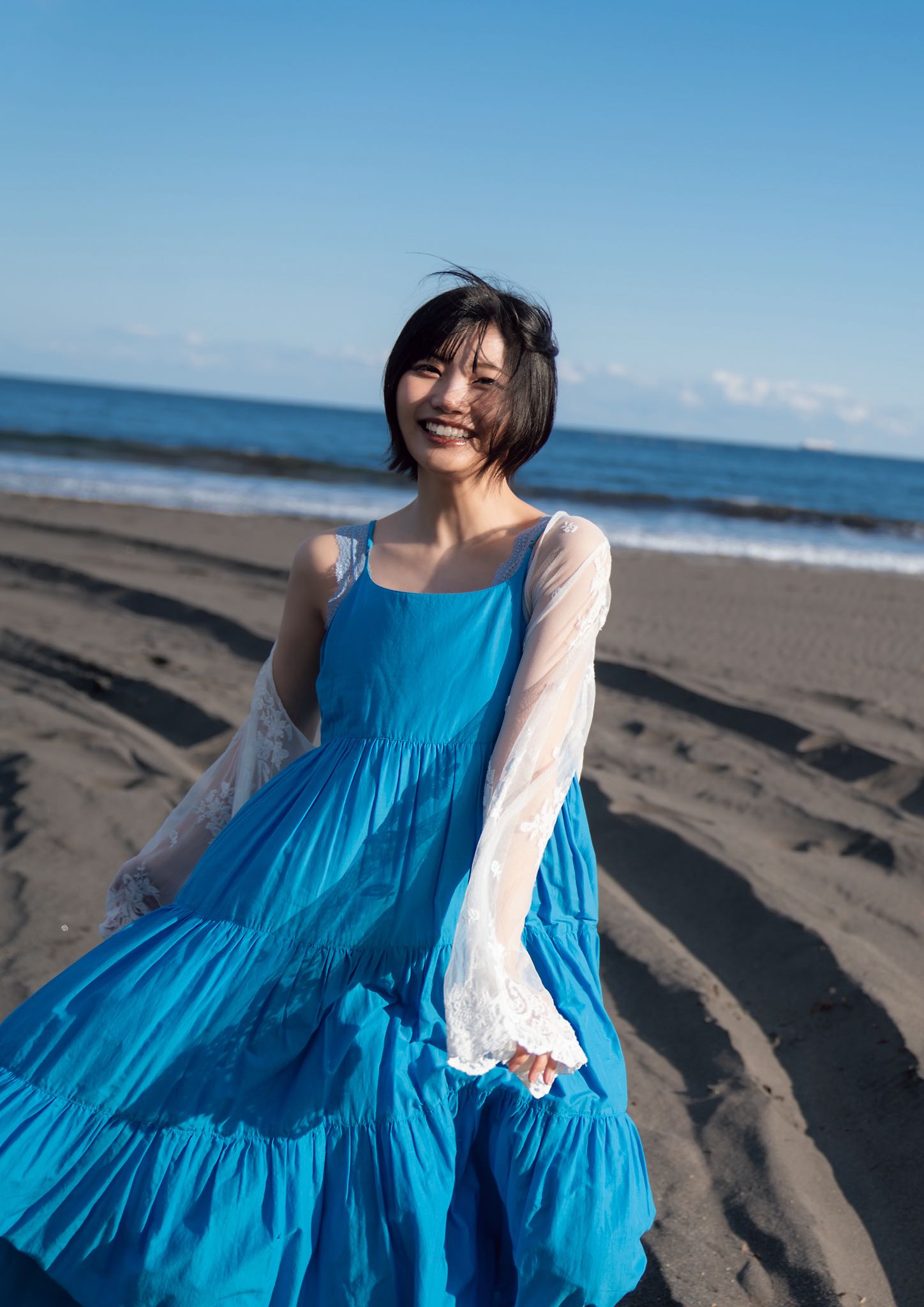 乃木坂46 中西アルノ『グラビアチャンピオン』表紙の画像