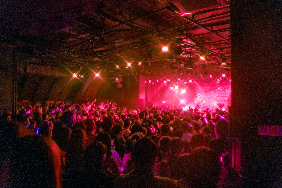 大森靖子『少女再築 単独弾語りLIVE 12年振り渋谷QUATTRO ワンマン』ライブ写真