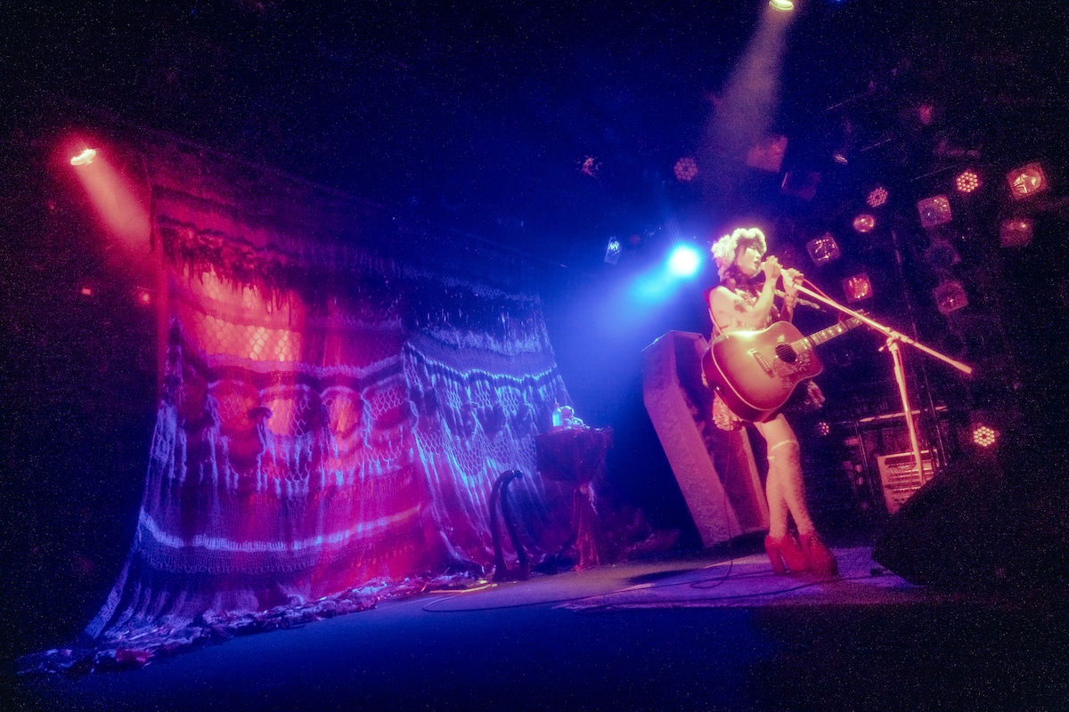 大森靖子『少女再築 単独弾語りLIVE 12年振り渋谷QUATTRO ワンマン』ライブ写真